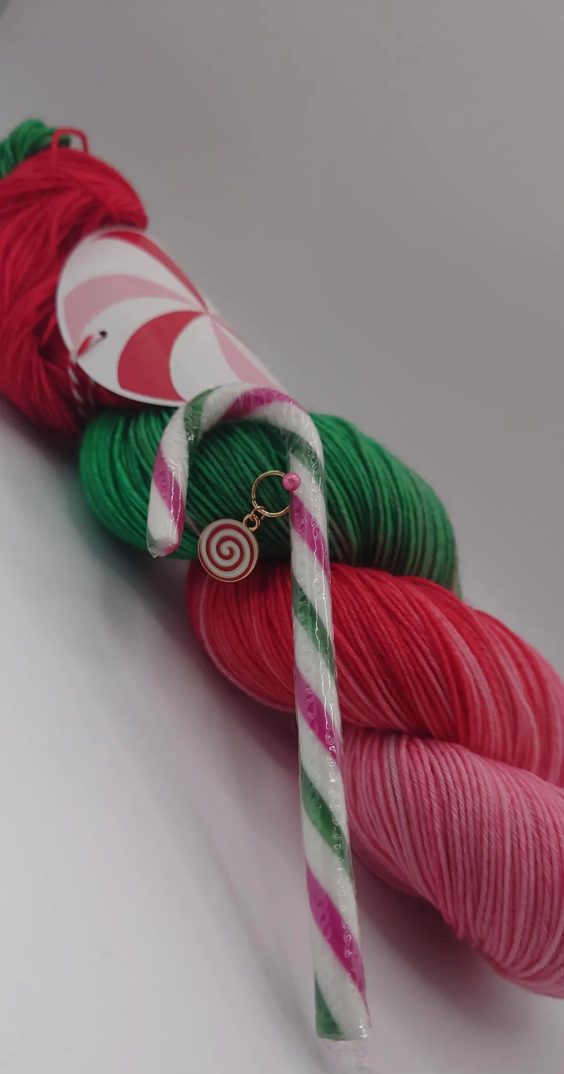 Peppermint Candy - 100g Superwash Platinum Sock